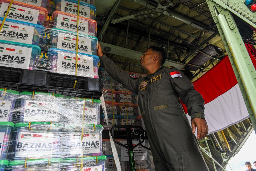 Jokowi Lepas 21 Ton Bantuan Kemanusiaan ke Gaza Palestina