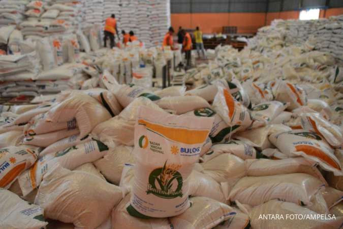 Antisipasi Kerumunan Jelang Pemilu, Pemerintah Hold Pembagian Bansos Beras