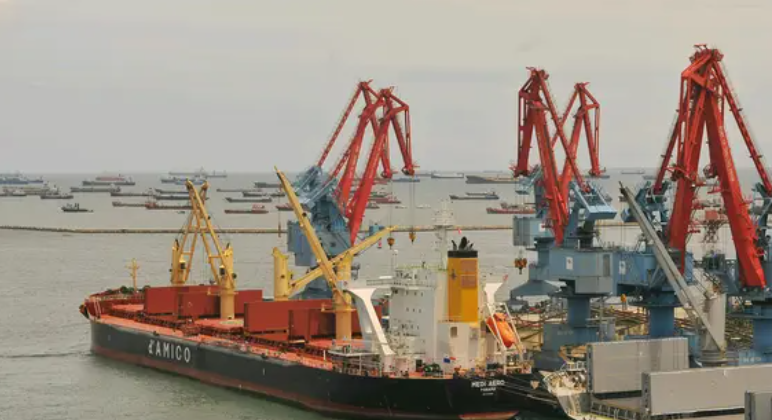 Neraca Perdagangan Indonesia Surplus 44 Bulan Berturut-turut!