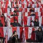 ilustrasi hormat pada bendera merah putih di momen kemerdekaan.