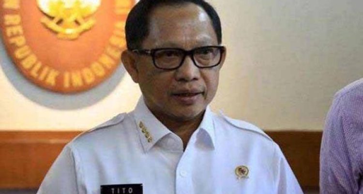 Menteri Dalam Negeri, Muhammad Tito Karnavian, mengimbau para kepala daerah untuk memastikan kebijakan pajak dan retribusi berpihak pada masyarakat.