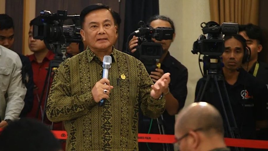 Ketua Dewas KPK Benny Mamoto.
