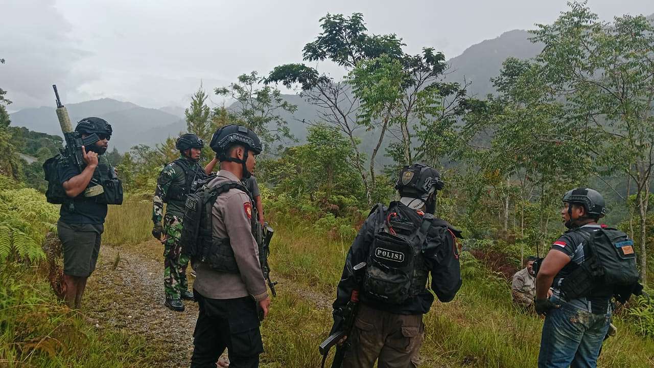 Satgas gabungan TNI melawan OPM