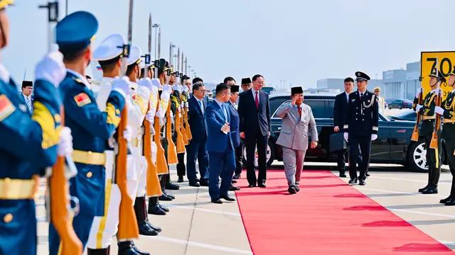 Presiden Prabowo Subianto melakukan kunjungan ke Beijing, China, Selasa (2/9/2025), untuk memenuhi undangan dari Presiden China Xi Jinping.