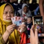 Ilustrasi penyaluran bansos untuk KPM PKH dan BPNT. (menpan.go.id)