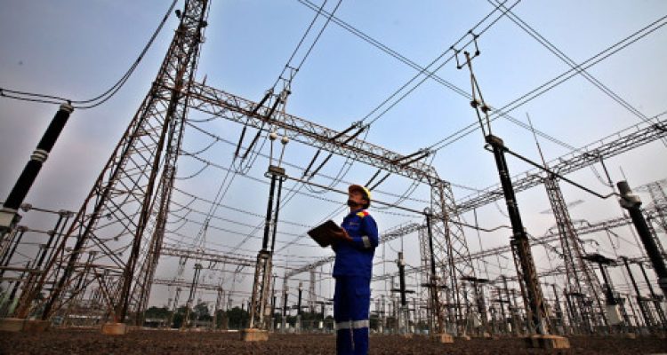 Ilustrasi rencana usaha penyediaan tenaga listrik oleh PLN.