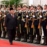 Prabowo disambut upacara kenegaraan saat diterima Presiden Xi Jinping. (Foto: Biro Pers Sekretariat Presiden)