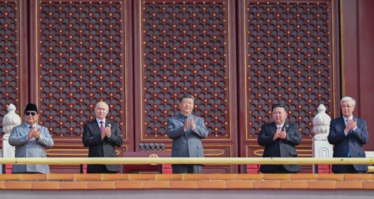 Prabowo saat berada di China (Foto: Photo Pool China Victory Day)