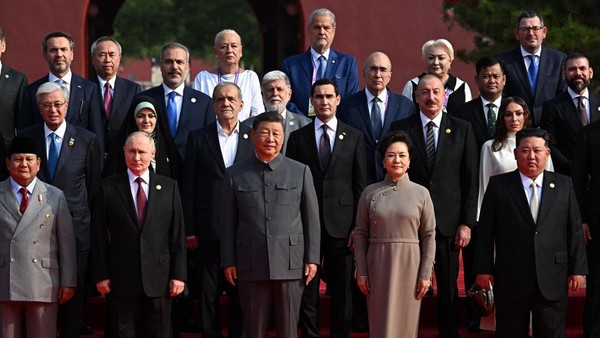Prabowo Sejajar dengan Xi Jiping, Putin dan Kim Jong Un di Parade Beijing. (Foto: REUTERS)
