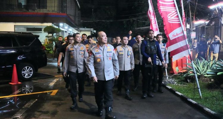 Wakapolri Komjen Dedi Prasetyo memimpin penguatan operasi keamanan dan ketertiban masyarakat.