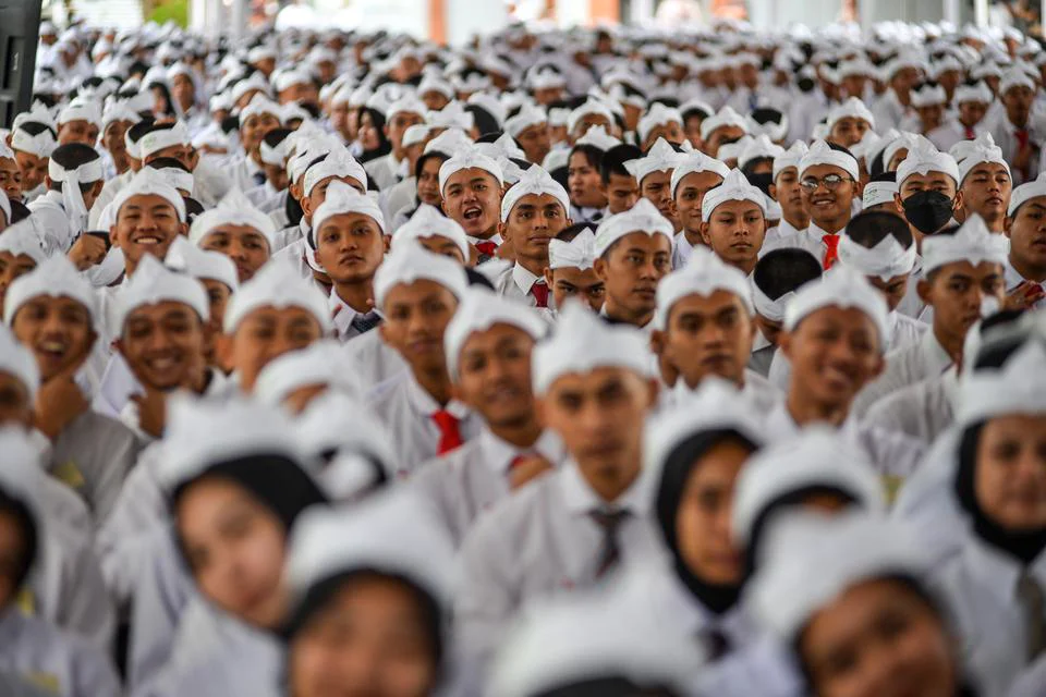 Peserta mengikuti acara pelepasan peserta pemagangan ke Jepang di Kantor Balai Besar Pelatihan Vokasi dan Produktivitas (BBVP), Bandung, Jawa Barat, Sabtu (20/9/2025).